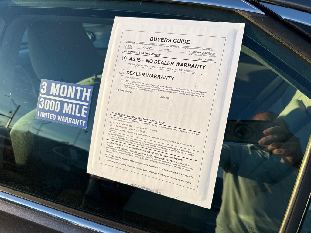 2016 Toyota Camry Image 8