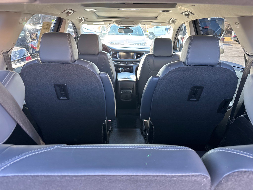 2019 Buick Enclave Image 10