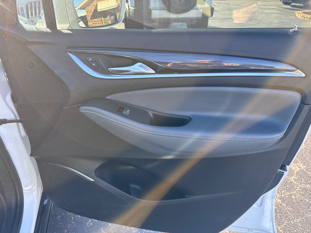 2019 Buick Enclave Image 15