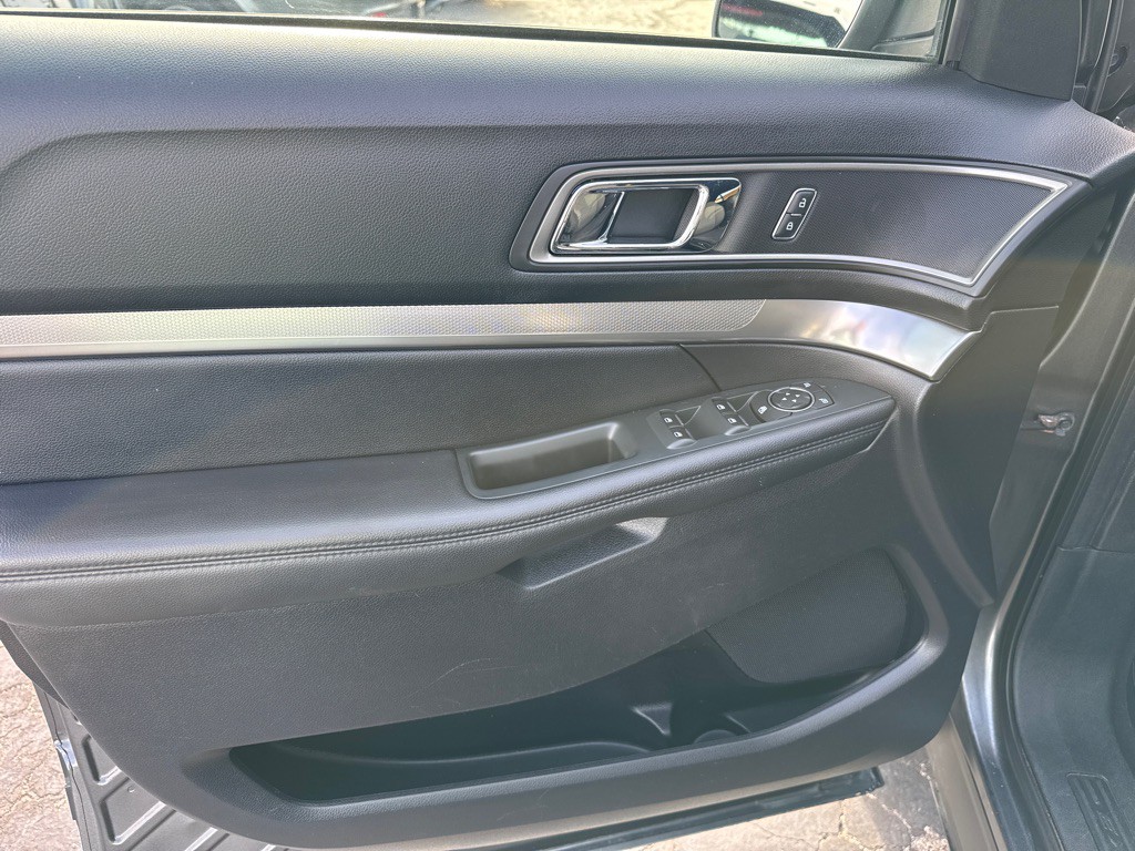 2018 Ford Explorer Image 19