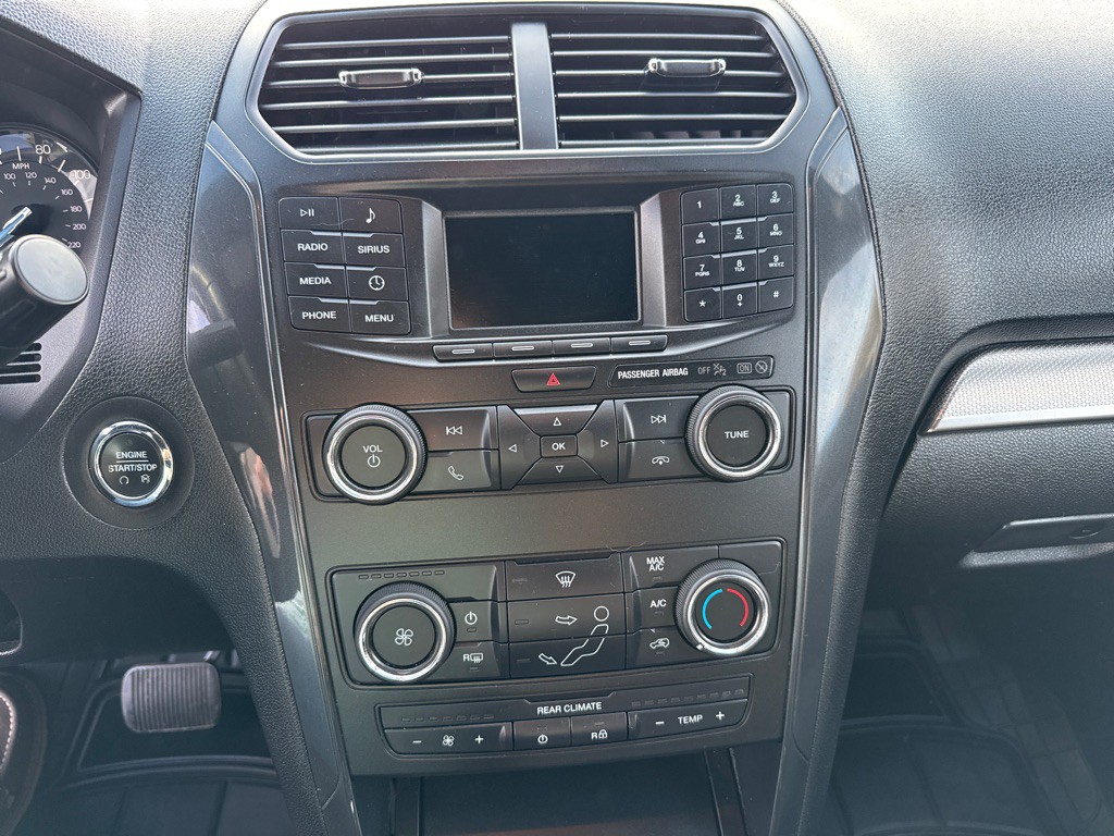 2018 Ford Explorer Image 20