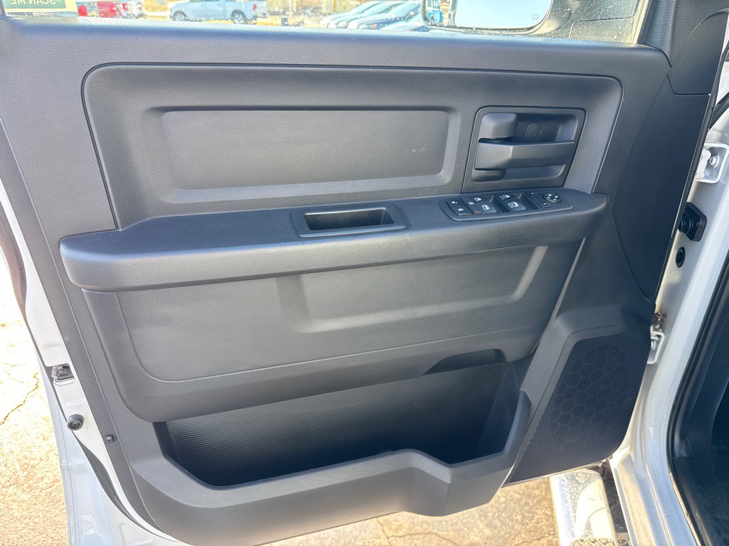 2018 RAM 2500 Image 18