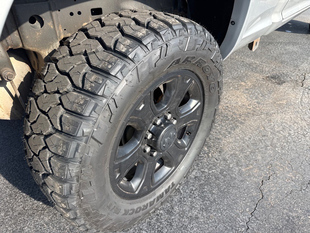 2016 RAM 2500 Image 9