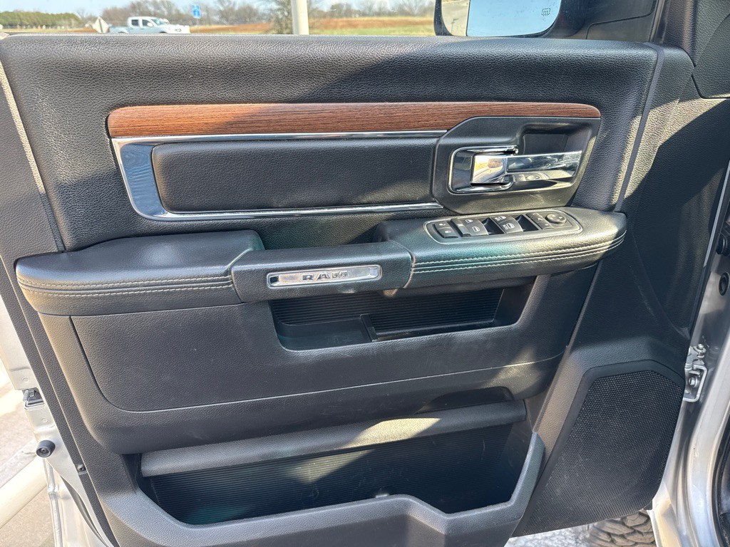 2016 RAM 2500 Image 17