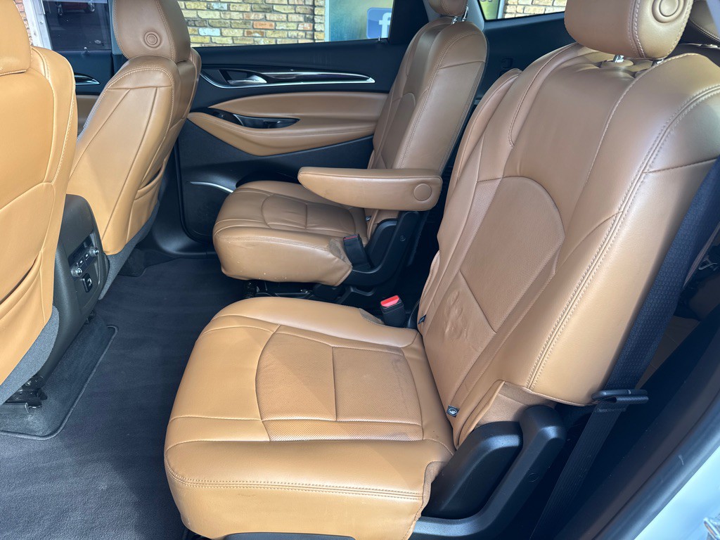 2018 Buick Enclave Image 16