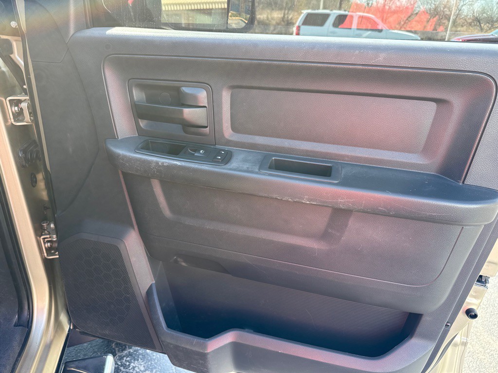 2011 Dodge Ram Image 14