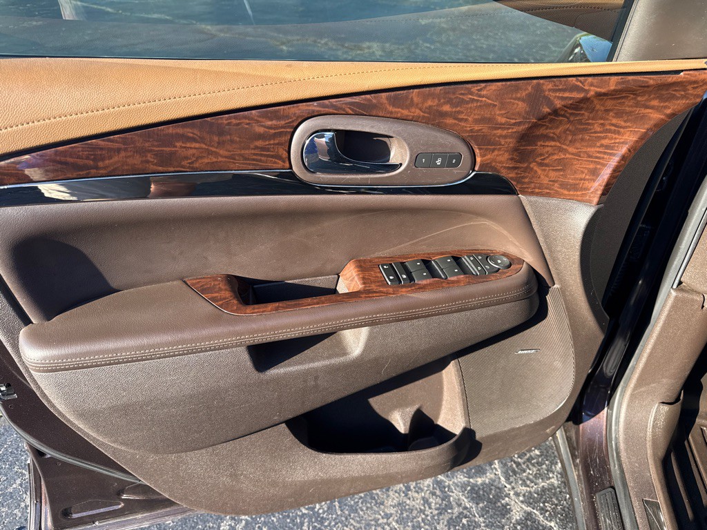 2017 Buick Enclave Image 19