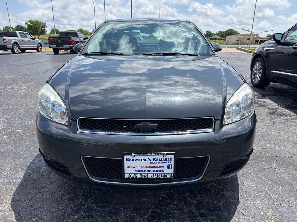 2015 Chevrolet Impala Image 2