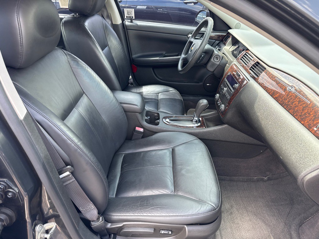 2015 Chevrolet Impala Image 12
