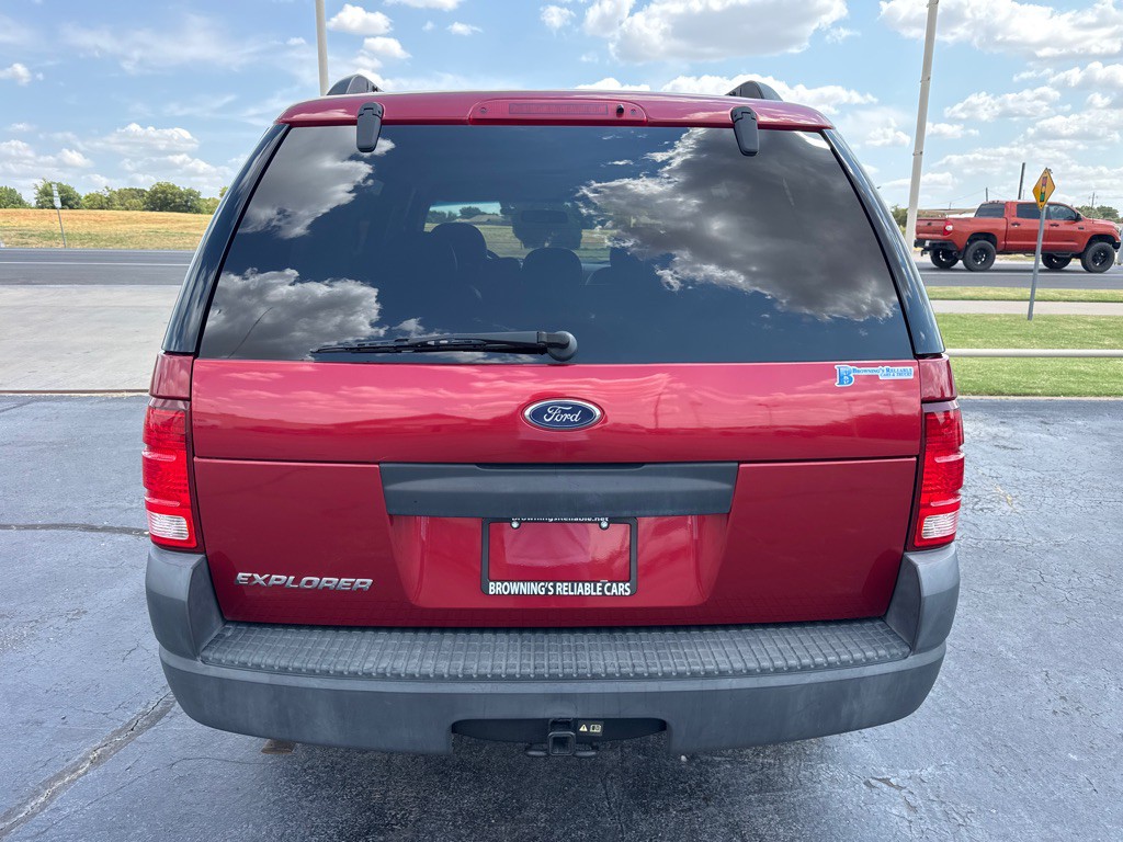 2004 Ford Explorer Image 5