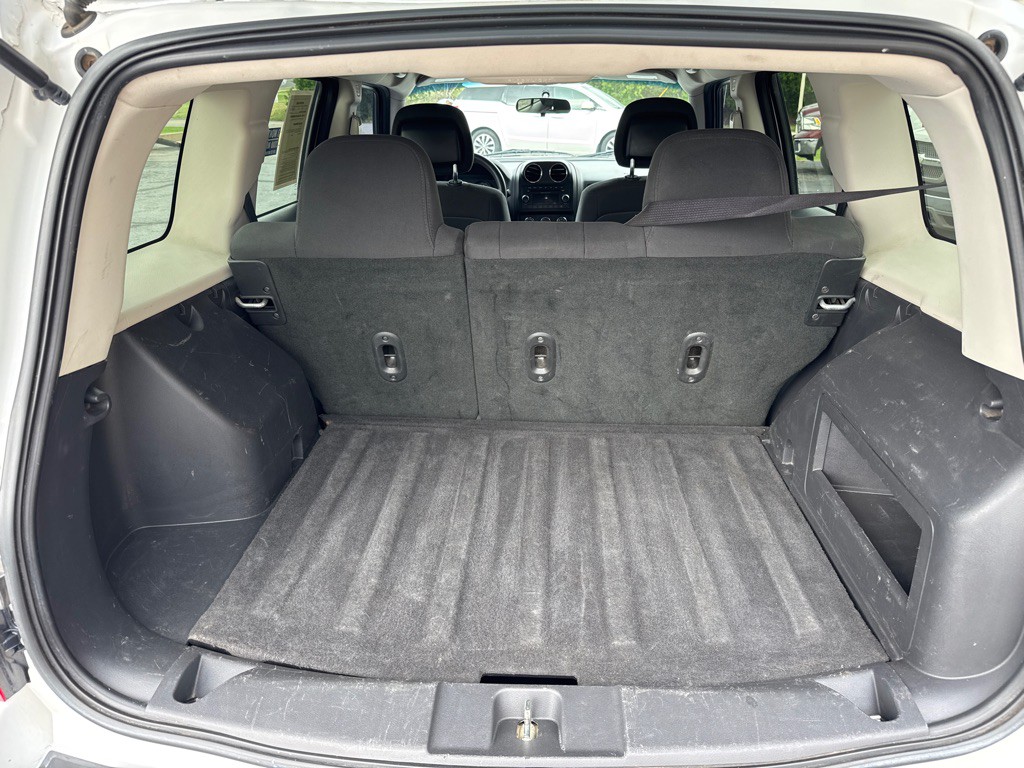 2014 Jeep Patriot Image 9