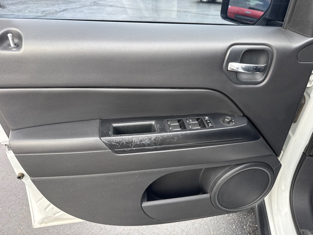 2014 Jeep Patriot Image 17