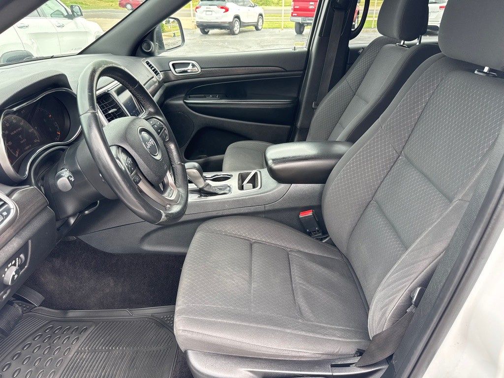 2018 Jeep Grand Cherokee Image 16