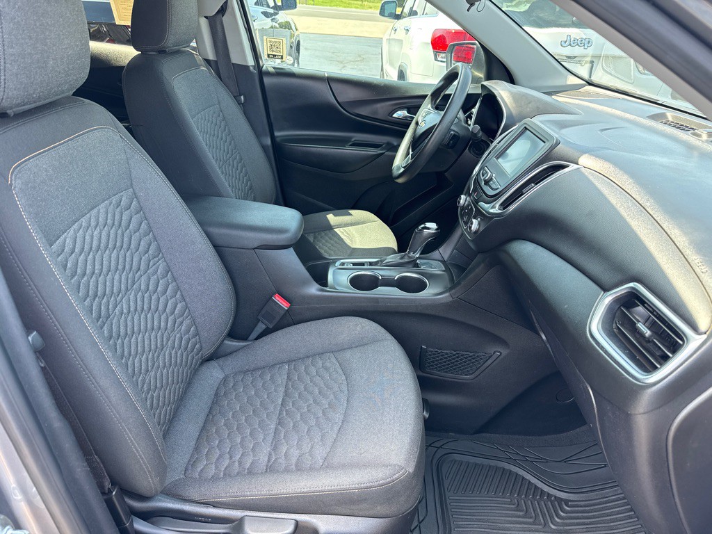 2018 Chevrolet Equinox Image 12