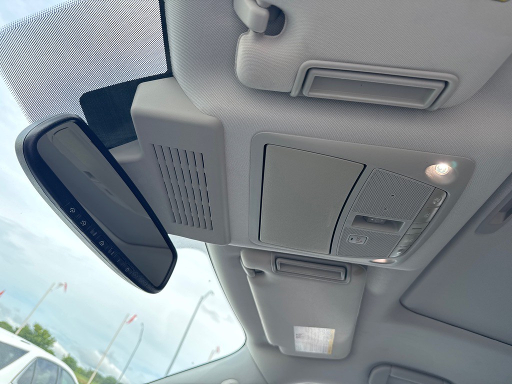 2020 Nissan Armada Image 22