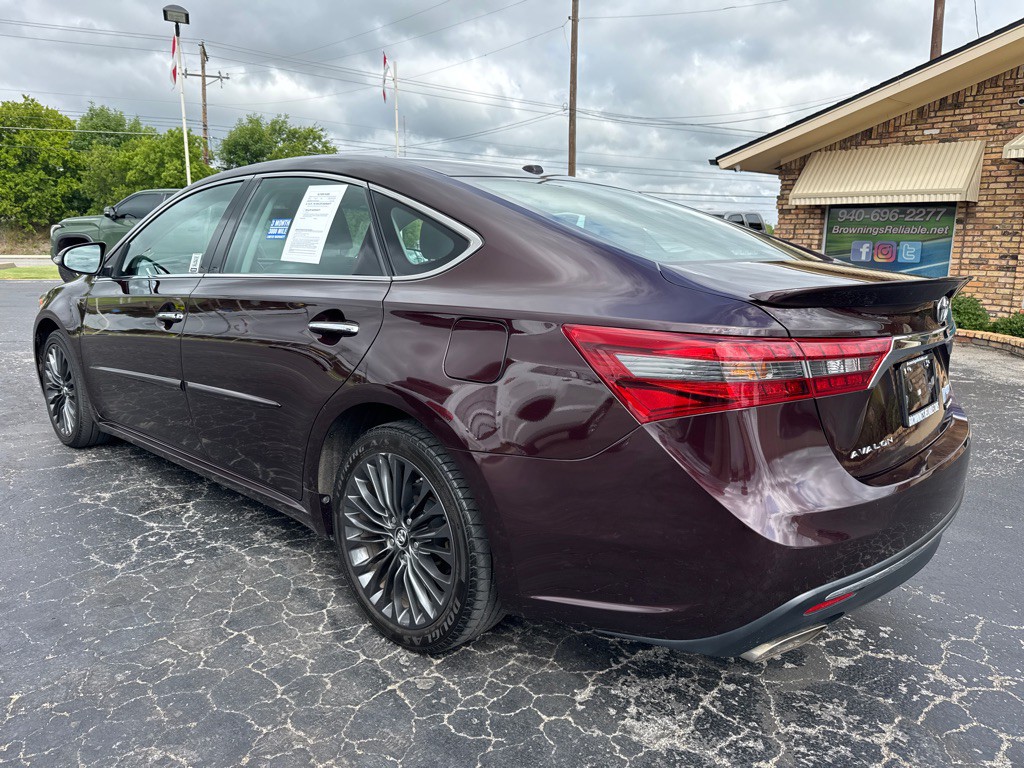 2016 Toyota Avalon Image 6