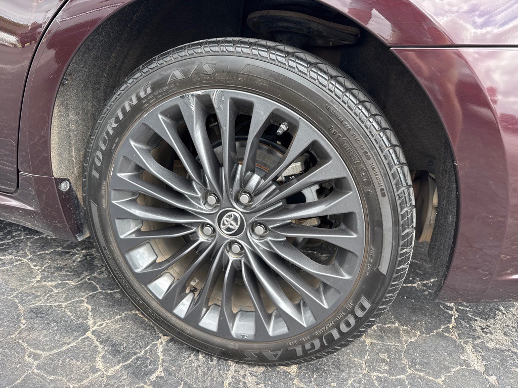 2016 Toyota Avalon Image 7