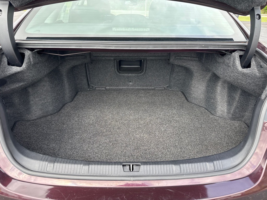 2016 Toyota Avalon Image 9