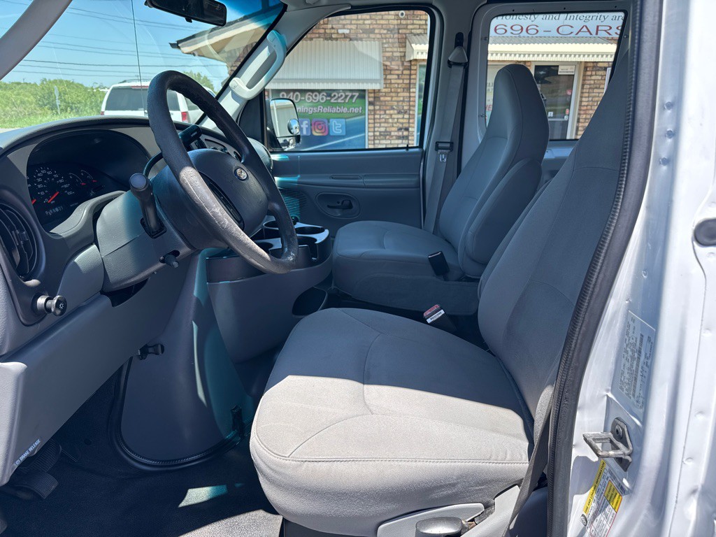 2006 Ford Econoline Image 15