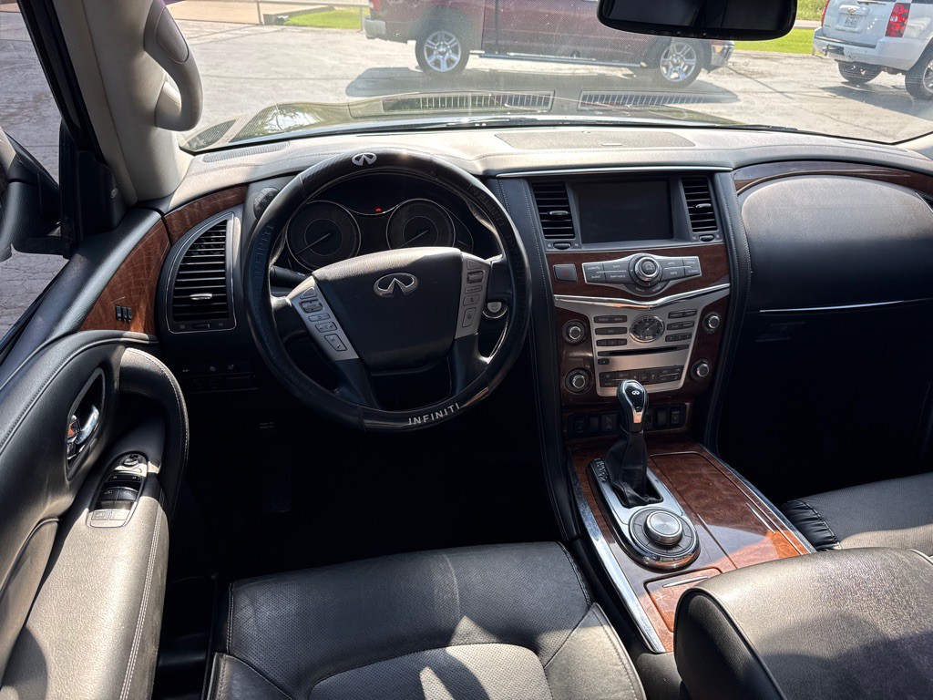 2019 INFINITI QX80 Image 17