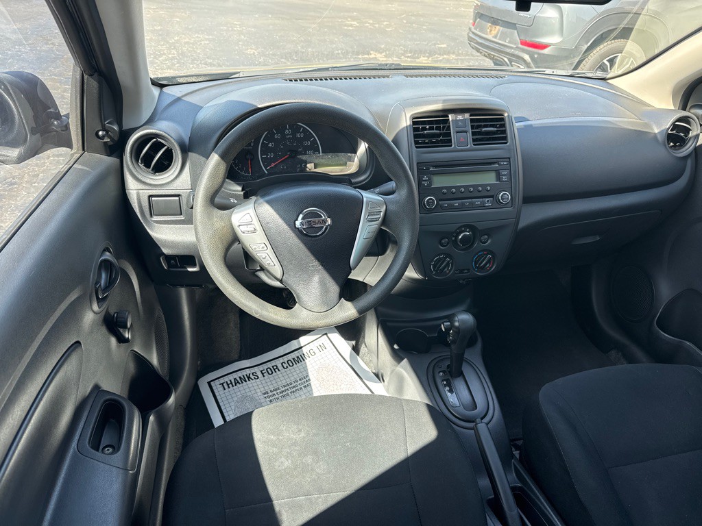 2015 Nissan Versa Image 15