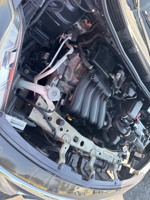 2015 Nissan Versa Image 21