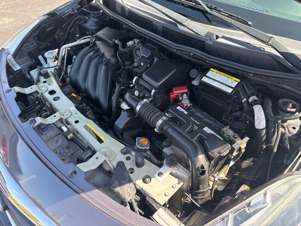 2015 Nissan Versa Image 22