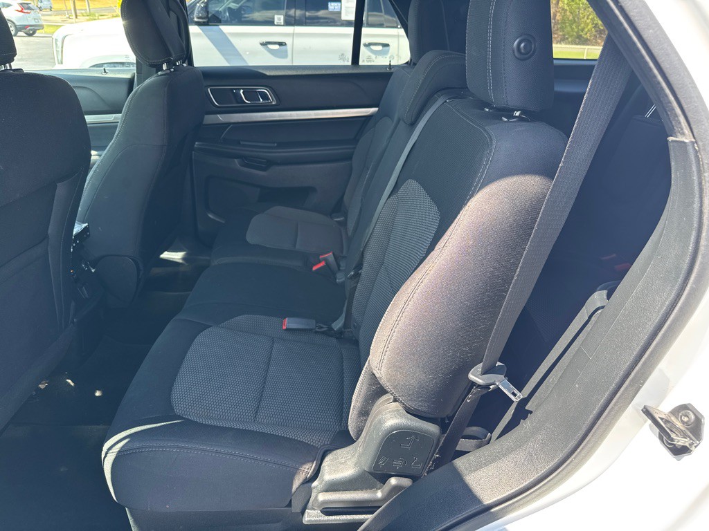 2018 Ford Explorer Image 15