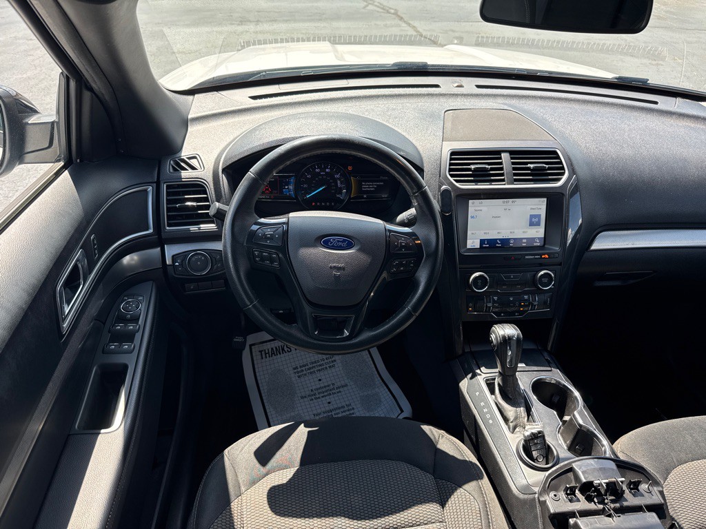 2018 Ford Explorer Image 16