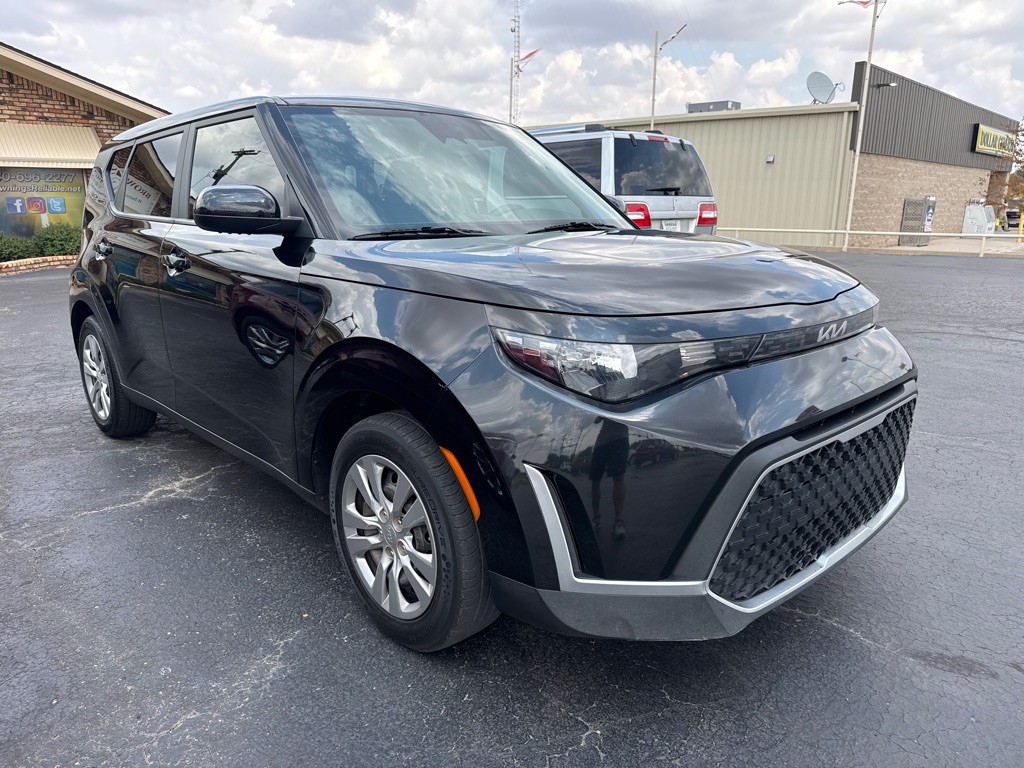 2023 Kia Soul Image 3