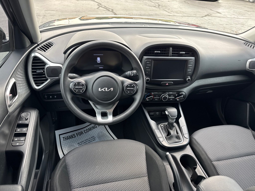 2023 Kia Soul Image 16