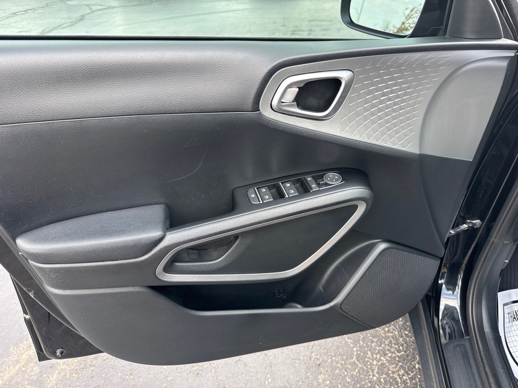 2023 Kia Soul Image 18