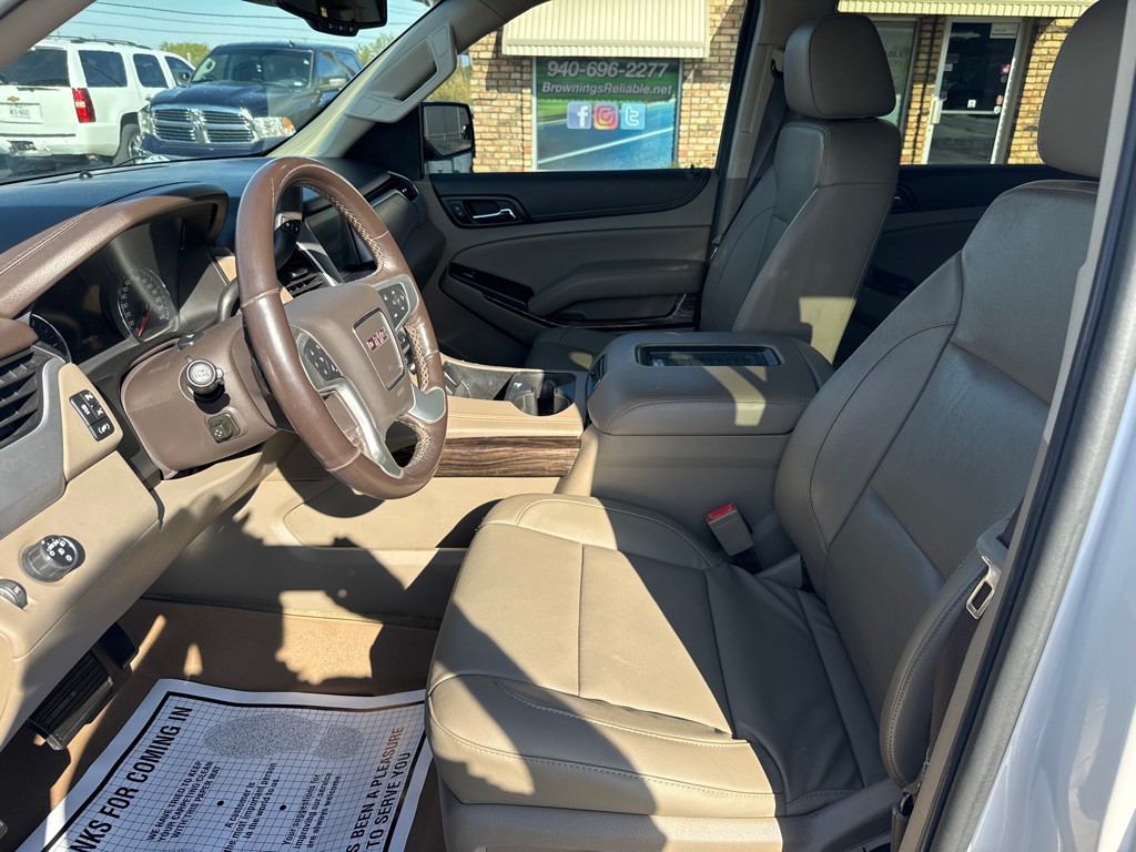 2017 GMC Yukon Image 17