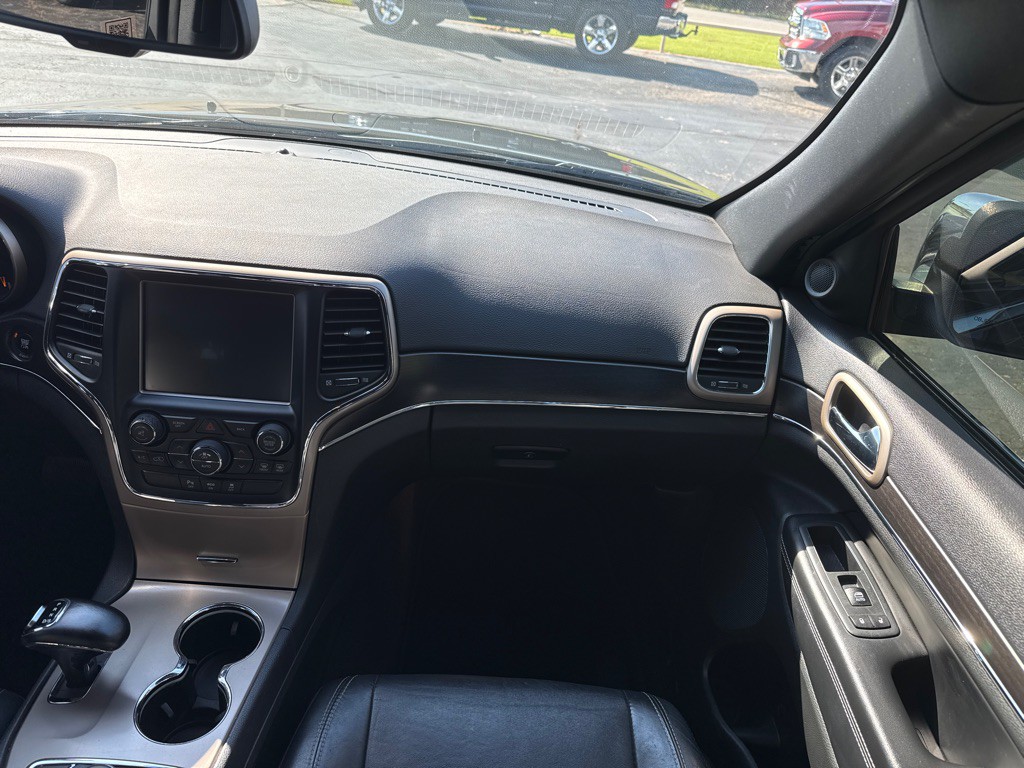 2015 Jeep Grand Cherokee Image 12