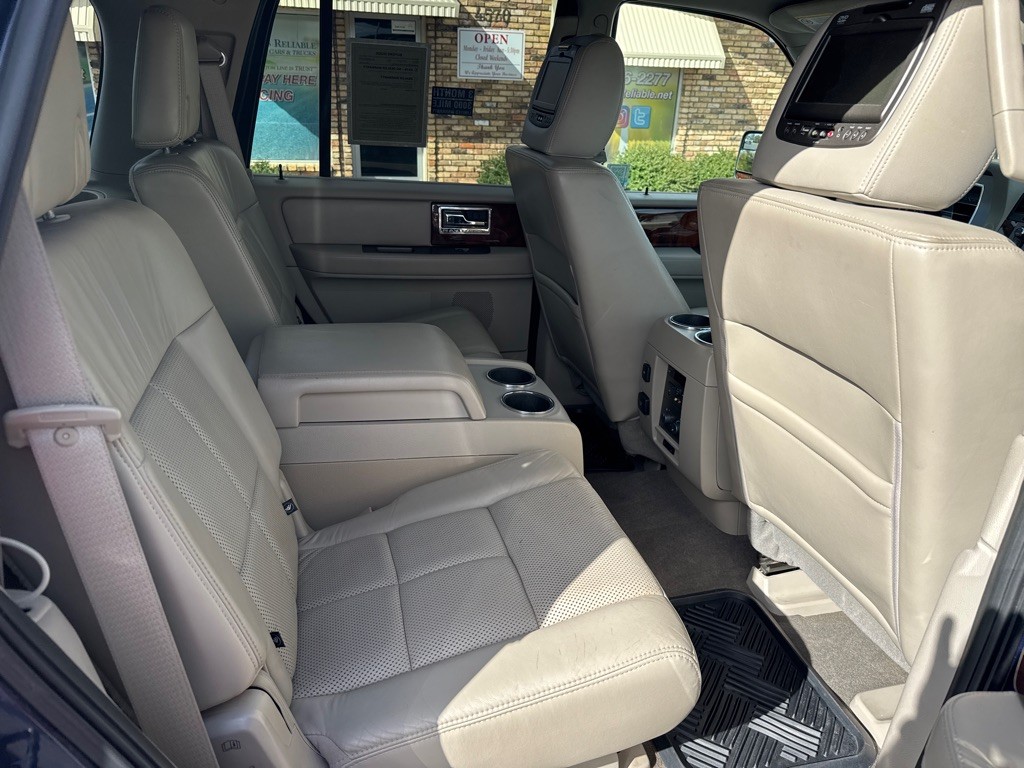 2013 Lincoln Navigator Image 12