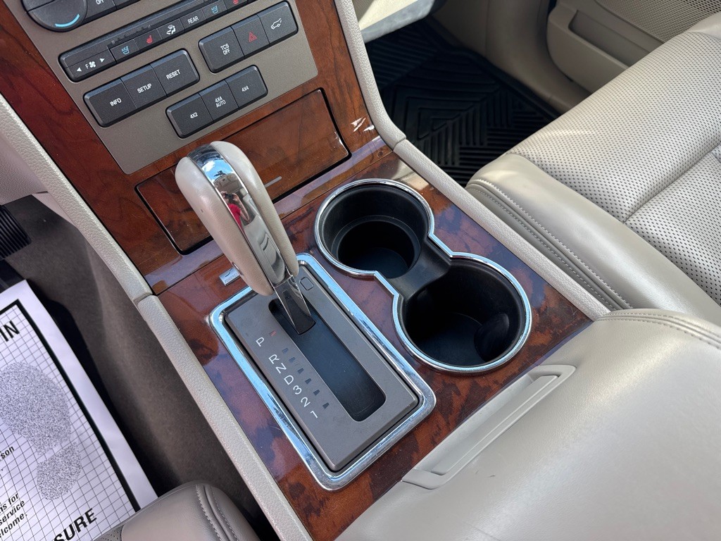 2013 Lincoln Navigator Image 21