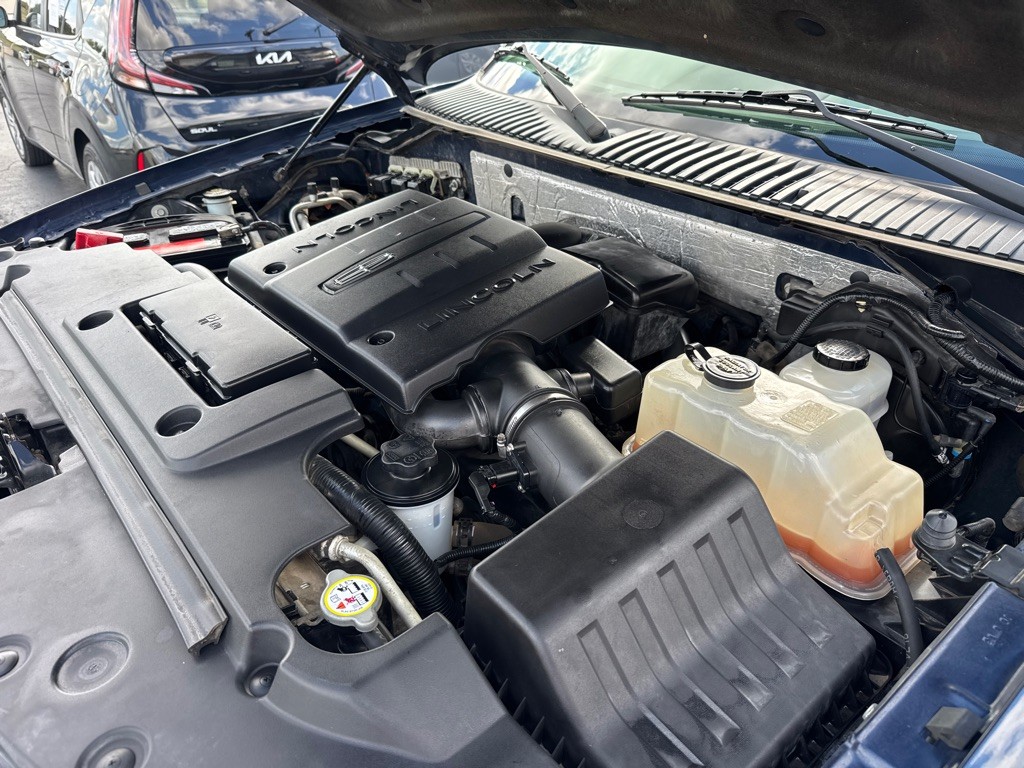 2013 Lincoln Navigator Image 25