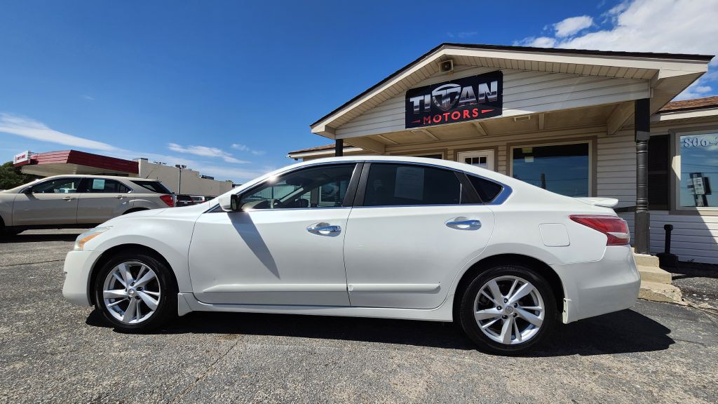 2013 Nissan Altima Image 2