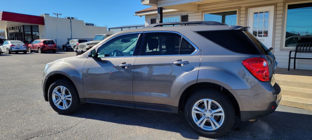 2011 Chevrolet Equinox Image 2