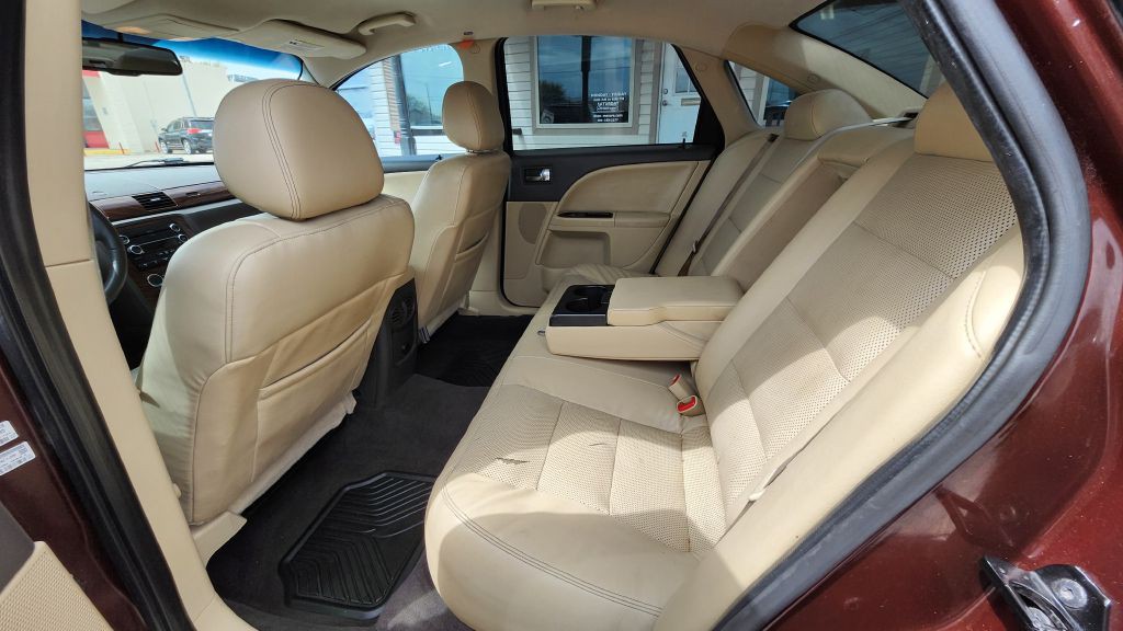 2009 Ford Taurus Image 7