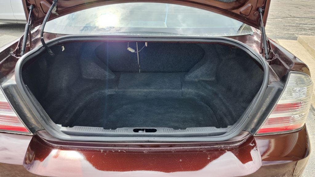 2009 Ford Taurus Image 8
