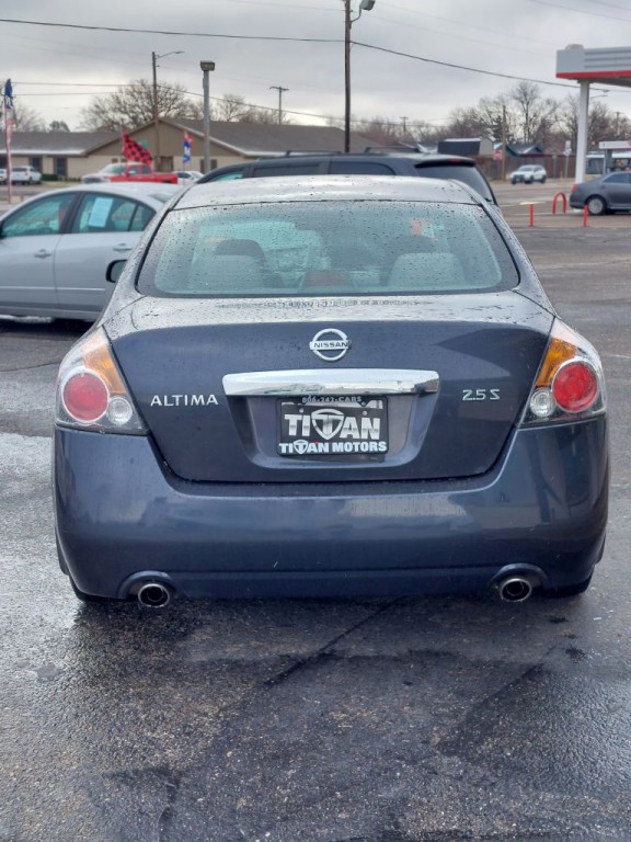 2012 Nissan Altima Image 10