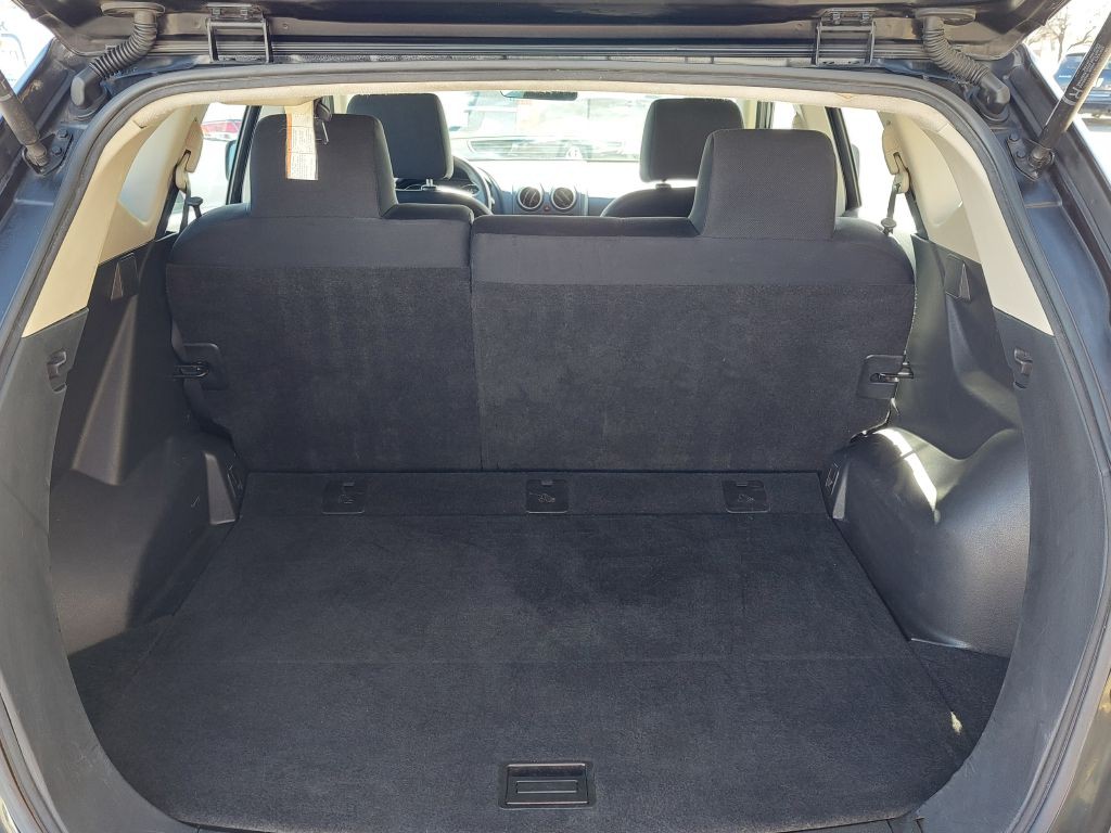 2011 Nissan Rogue Image 9