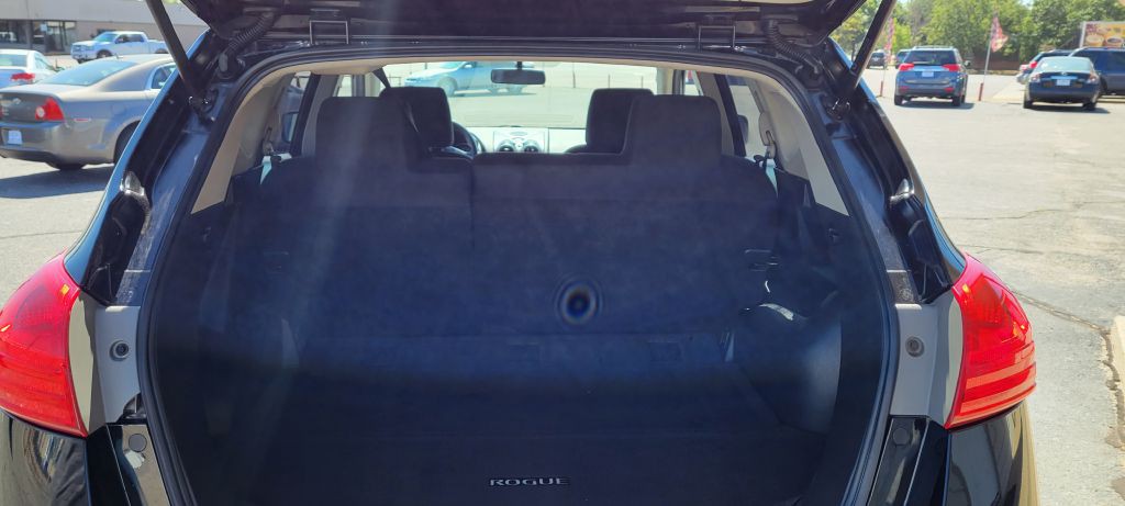 2011 Nissan Rogue Image 10