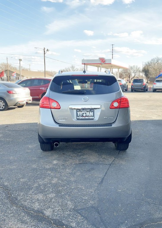 2011 Nissan Rogue Image 9