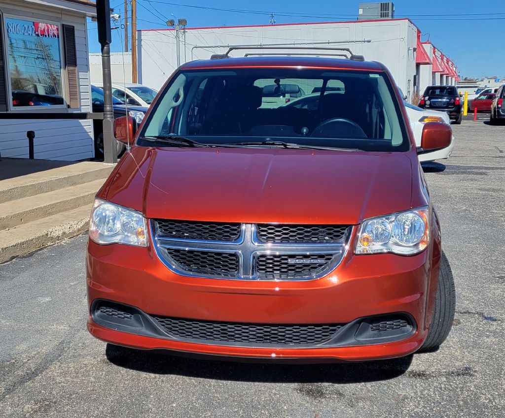 2012 Dodge Grand Caravan Image 2