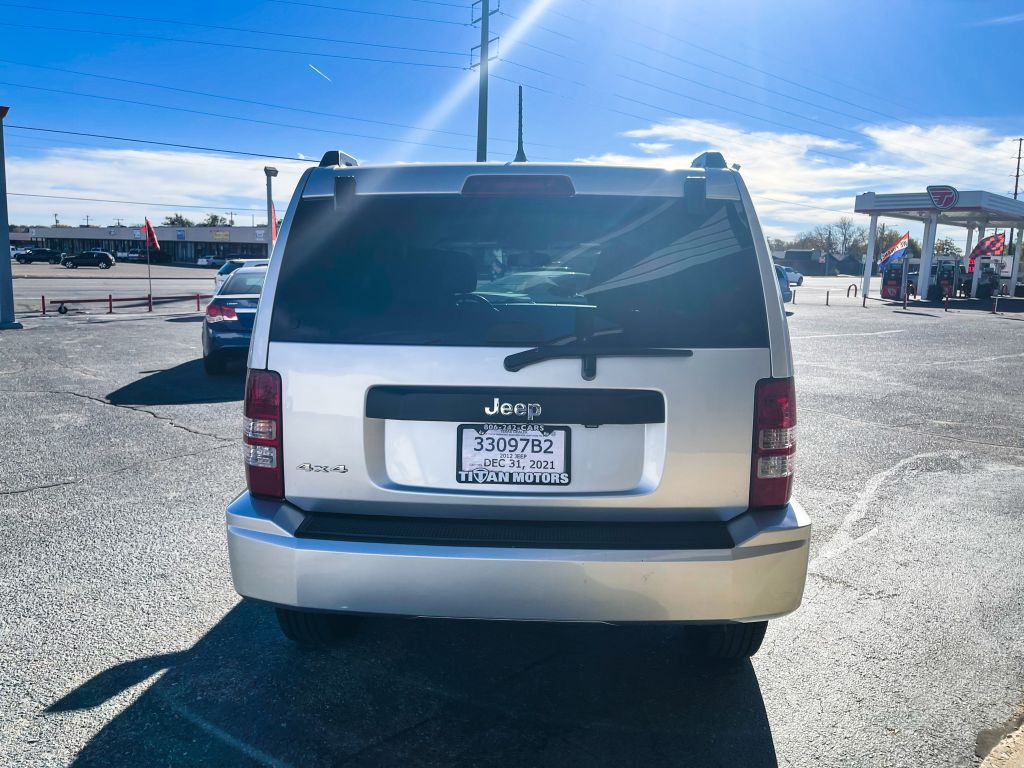 2012 Jeep Liberty Image 9