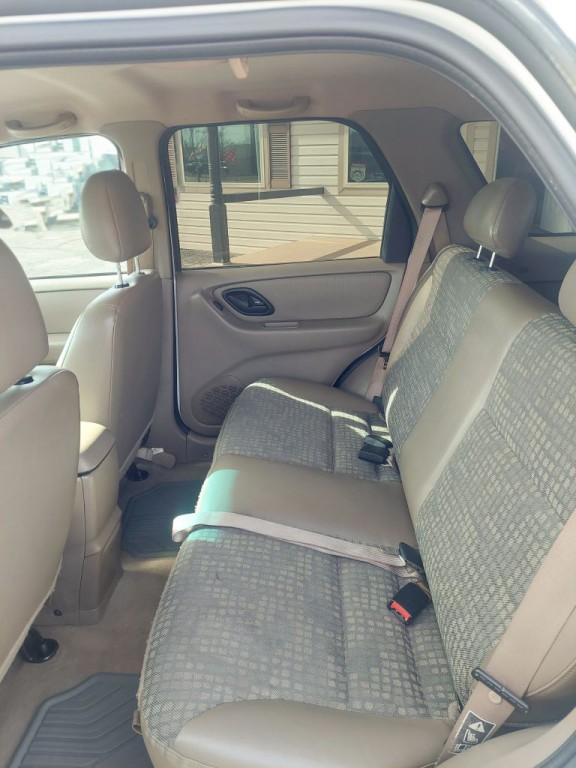 2002 Ford Escape Image 7