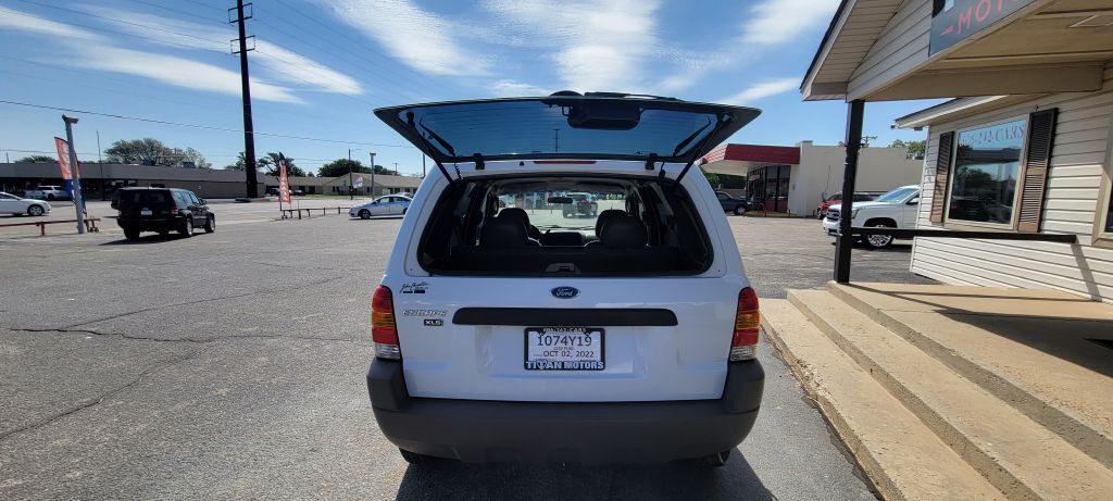 2002 Ford Escape Image 10
