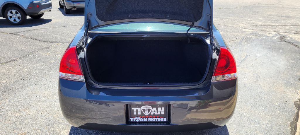 2011 Chevrolet Impala Image 8